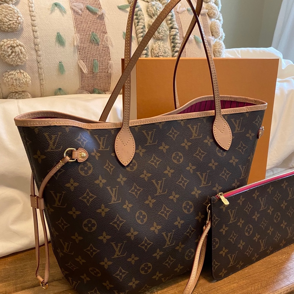LISTING FOR @MSRLUXURY ONLY ❤️Authentic Louis Vuitton Neverfull MM - 2020
